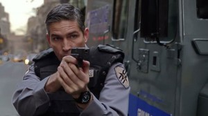 John Reese assure votre sécurité.