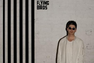 pochette de chasing yesterday, le 2ème album de noel gallagher, ancien guitariste d'oasis