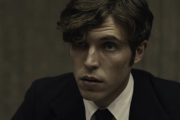 The Game, BBC. Joe Lamb en plein travail siège du MI5